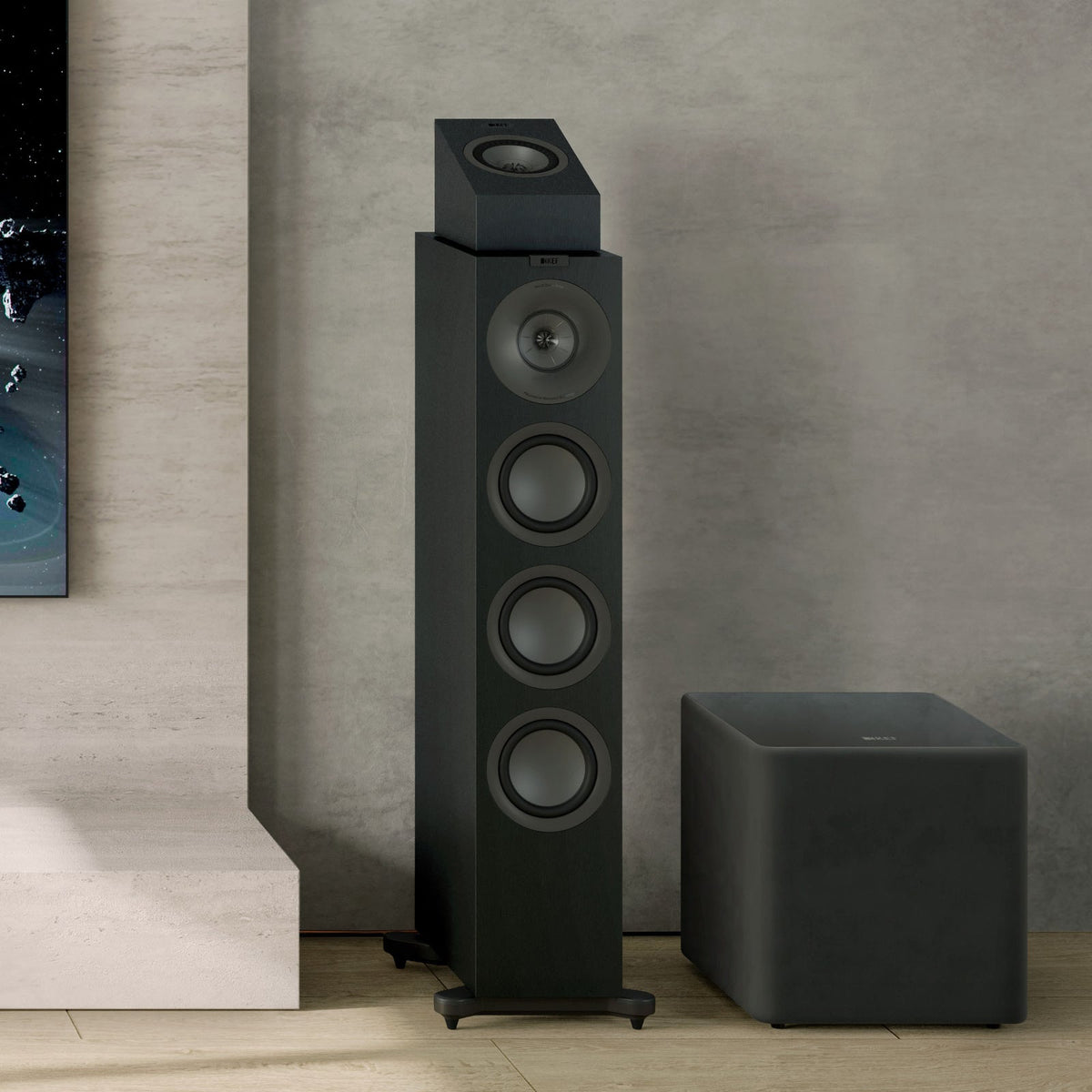 KEF Q8 Meta