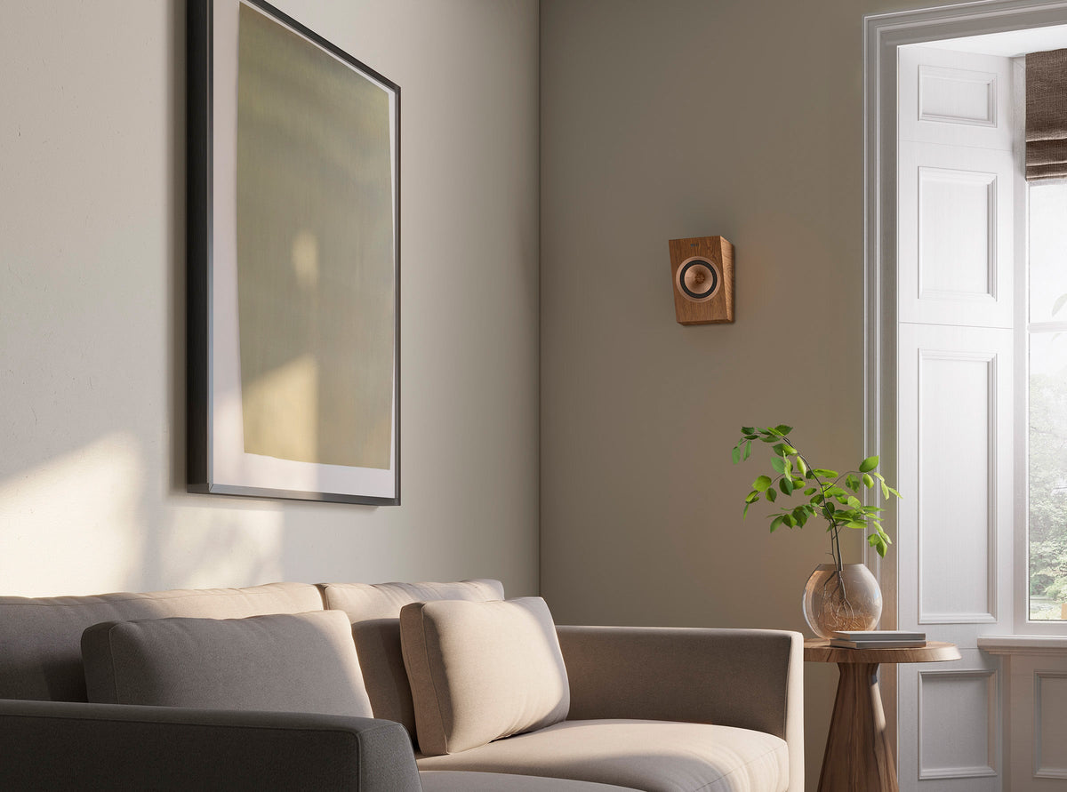 KEF R8a Meta